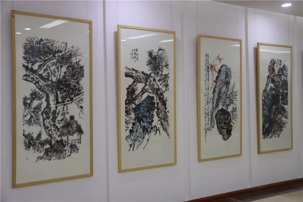 李檣書畫作品展在濟寧游客服務中心成功開幕