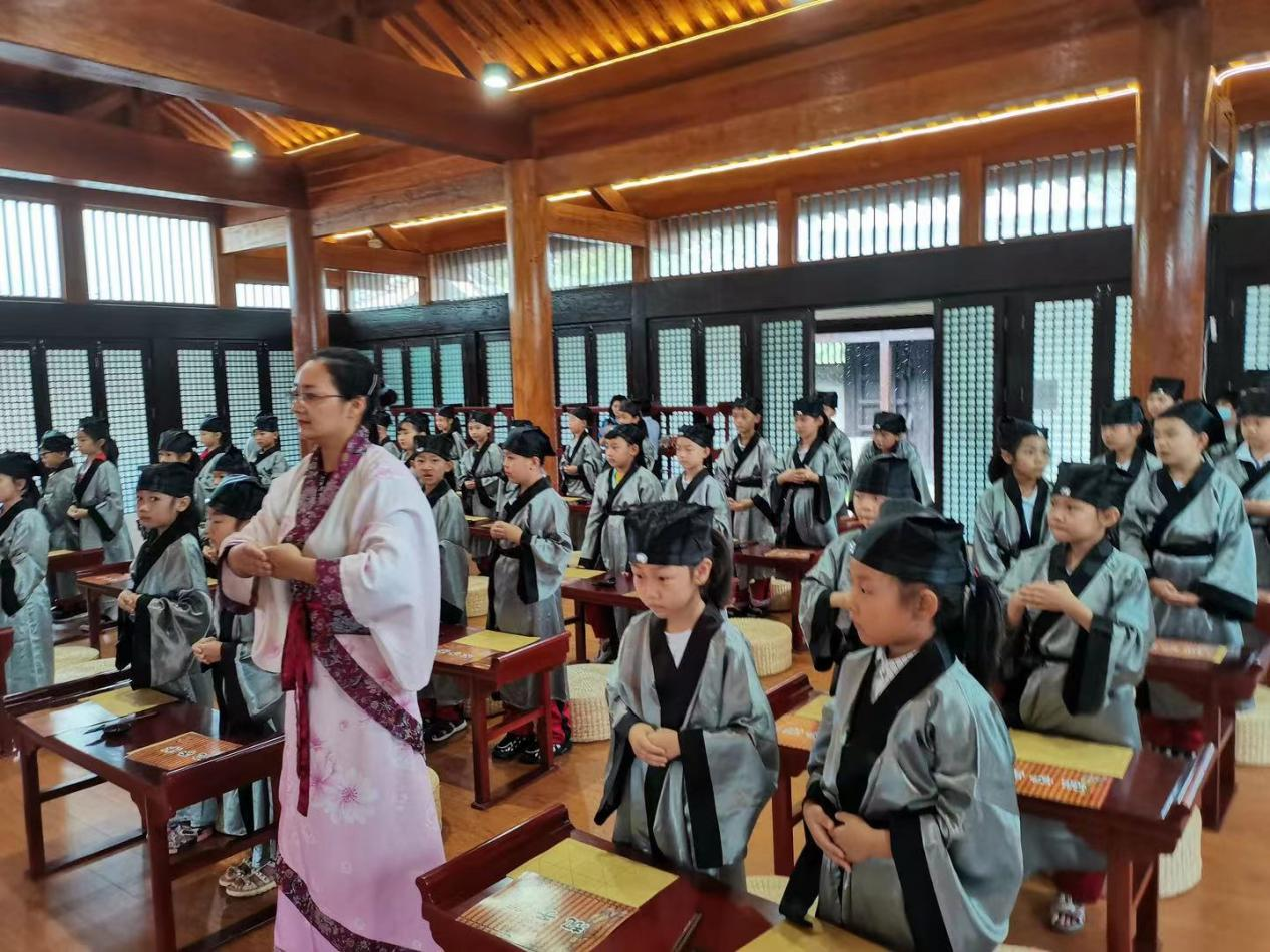 弘揚(yáng)傳統(tǒng)文化 開啟不一樣的“開學(xué)第一課”